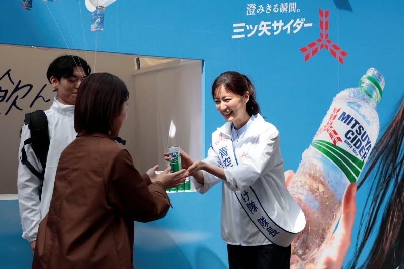 生田絵梨花「三ツ矢サイダー 澄みきる青空バルー ン」記者発表会