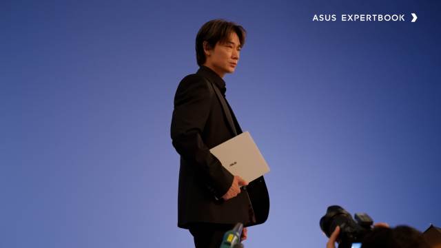 インタビュー】綾野剛さん「仕事の支えは」――「ASUS ExpertBook Ultra