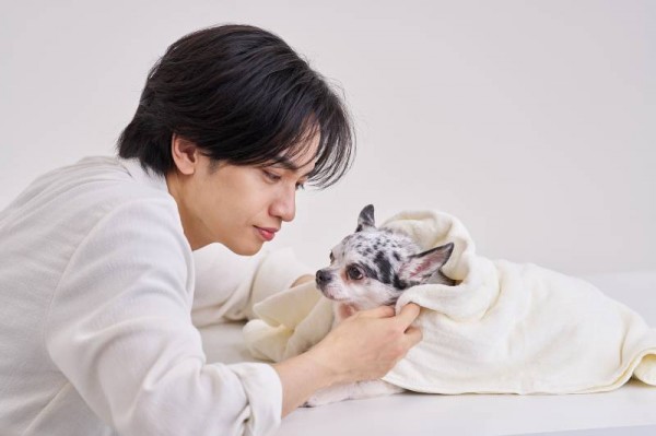 中島健人ペットケアコスメブランド「Chuck's TOKYO」