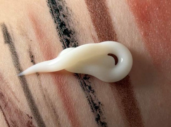 クレンジング「クレマ」のテクスチャ