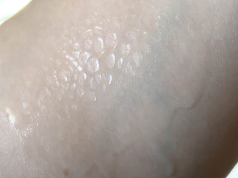 ディセンシアホワイト スパイク-VC ローション テクスチャ