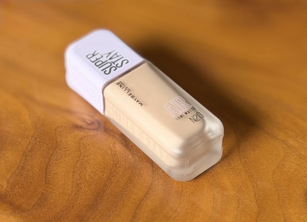 「メイベリン ニューヨーク　SP ステイ ルミマット リキッド ファンデーション」