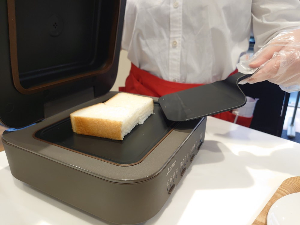 三菱電機『ブレッドオーブン』 体験会 トースト試食